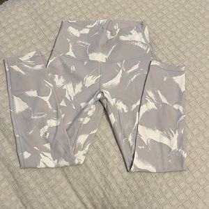 Fun print Lululemon pants !